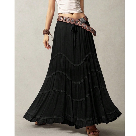 Plus Solid Stretchy Waist Ruffle Hem Maxi Skirt